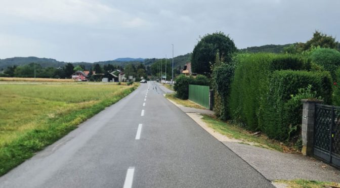 Na Obrežju bodo nadaljevali s 3. fazo gradnje pločnika in obnovo ceste