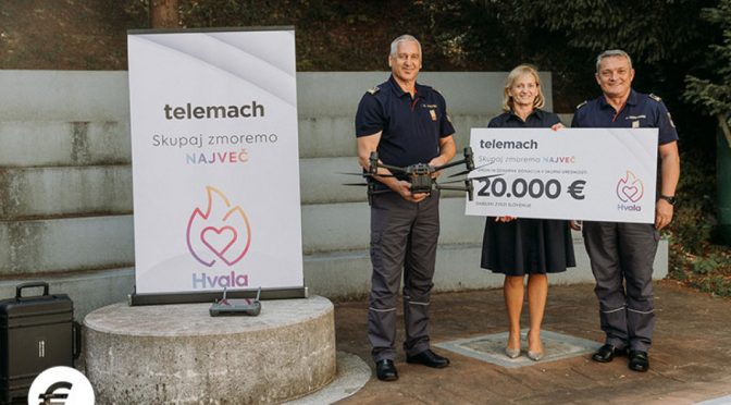 Telemach Gasilski zvezi Slovenije predal visokotehnološki brezpilotni letalnik