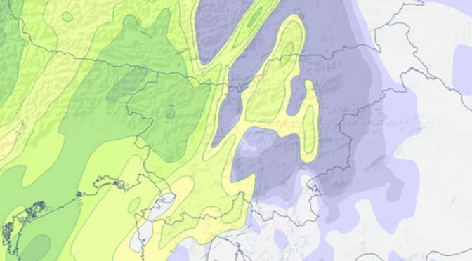 Še ena tropska noč v četrtek nad 35°C, nato ohladitev, nevihte in nalivi