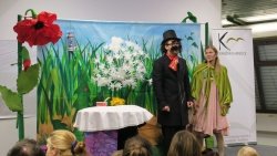 Knjižnica Brežice praznuje z mladimi bralci