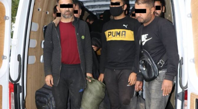Ob meji še naprej pestro, vsak dan na desetine ilegalnih migrantov