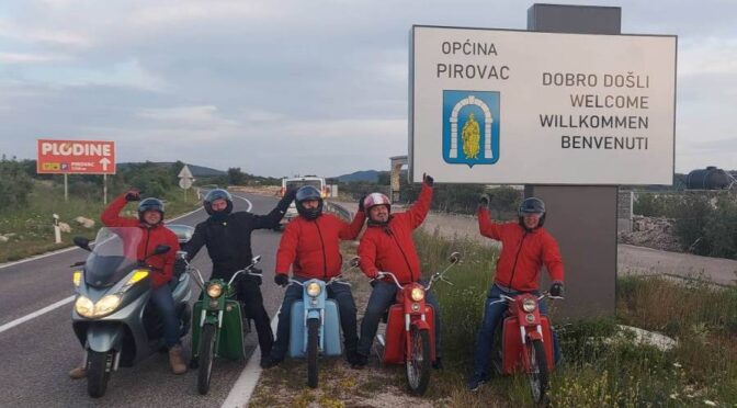 Kapelski krampusi s Tomosi iz Dobove do Pirovca