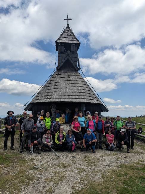 pohod starejsnih planincev Velika Planina (32)