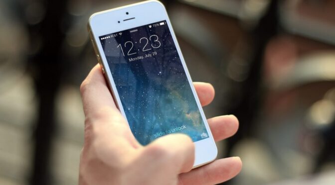 Zanimivi iPhone SE 4. generacije ponovno v središču pozornosti!