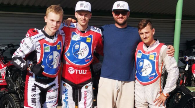 Članska ekipa AMD Krško po treh krogih prva v 1. češki ligi