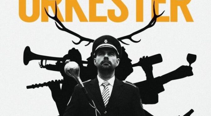 Kino na grajskem dvorišču: v nedeljo Orkester, v torek Nekega lepega jutra