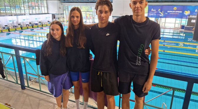 Menoni kadetska državna prvakinja na 400m mešano