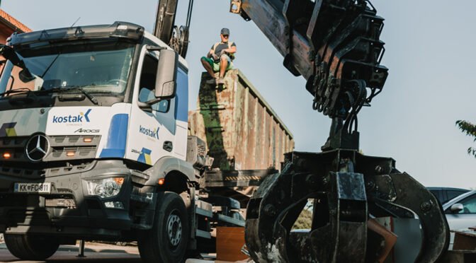 Tudi v skupini Kostak priskočili na pomoč ob poplavah