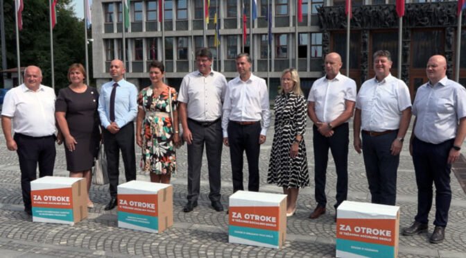 Reševanje romske problematike in zbrani podpisi: “Potrebno je narediti korak naprej”