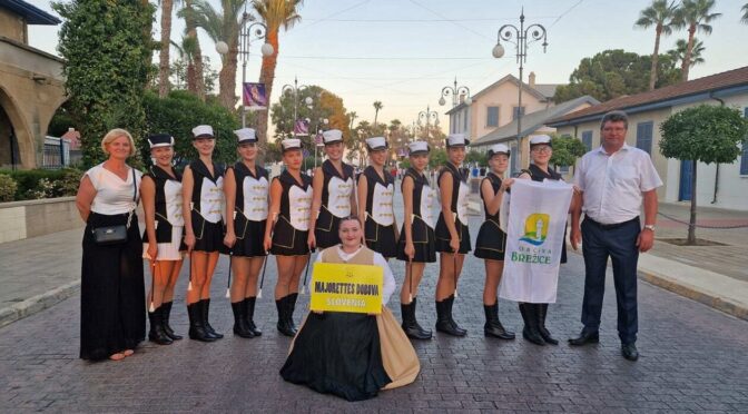 Župan z mažoretkami sodeloval na 16. mednarodnem festivalu Larnaka (Ciper)