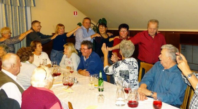 Društvo upokojencev Raka pripravilo martinovo srečanje