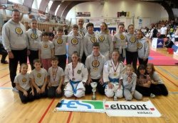 Luka Cicvarić in Maja Lakner mladinska državna prvaka v karateju, Gaja in Gašper Štern podprvaka