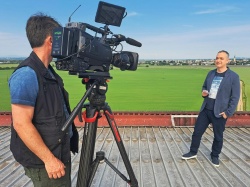 Andrej Doblehar med snemanjem serije Mestne promenade (Foto: RTV Slovenija)