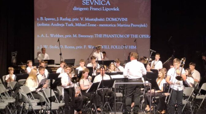 Na 9. reviji pihalnih orkestrov slovenskih glasbenih šol tudi GŠ Sevnica