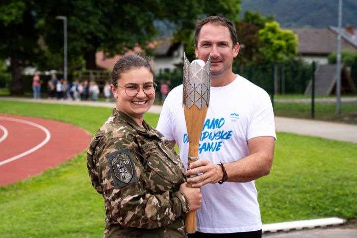 Slovenska bakla v občini Brežice - poletela s helikopterjem in odpotovala na najdaljšo traso doslej