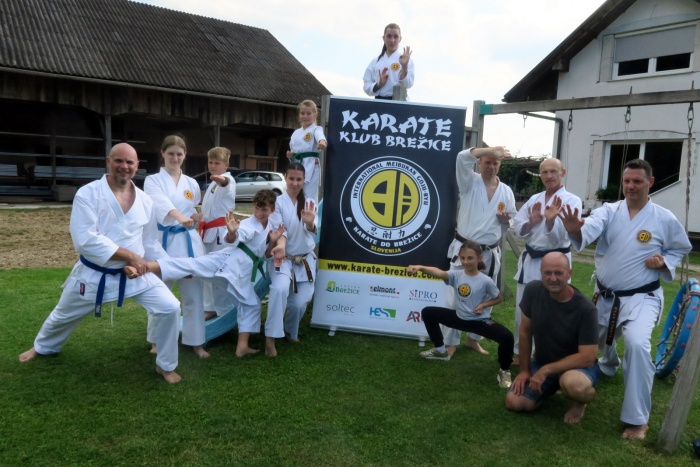 ''Okinavski dan 100-ih kat'' v Karate klubu Brežice