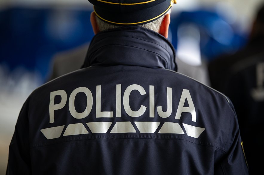 Policija