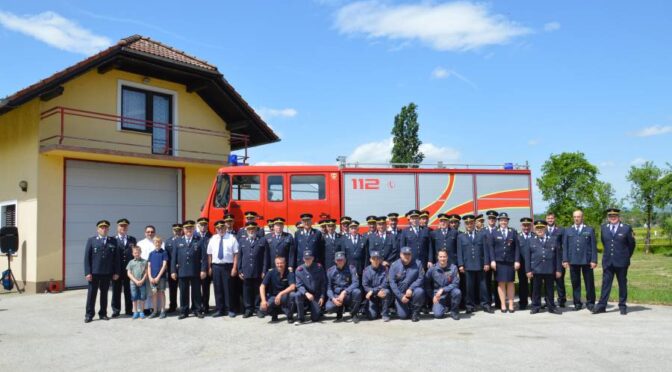 Na Florijanovo nedeljo blagoslovili novo avtocisterno PGD Pirošica