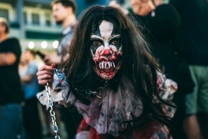 Prvič so na festivalu priredili tudi tekmovanje v horror cosplayu.