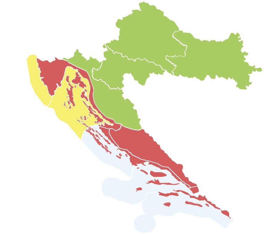 Današnje vremensko opozorilo za Hrvaško - za štiri obmorske regije velja rdeče opozorilo, preostali del države je zaenkrat še obarvan zeleno.
