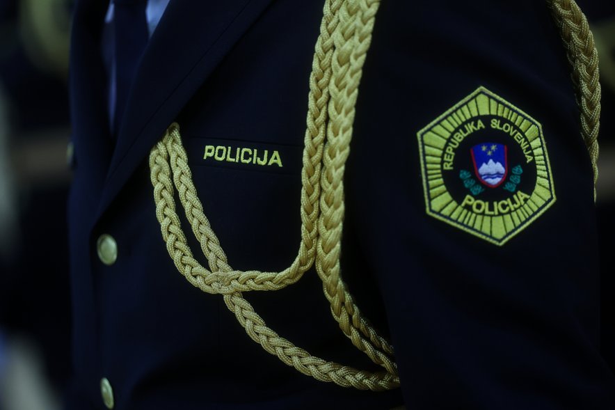 Policija