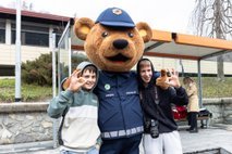 Dobra zgodba iz Cerknega: nižja hitrost za voznike, varnejše življenje za 350 otrok