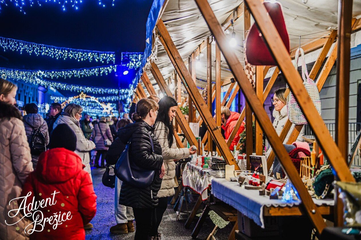 Advent BR 25 Otvoritev drsališča-17.jpg