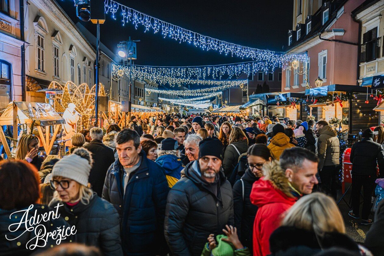 Advent BR 25 Otvoritev drsališča-65.jpg