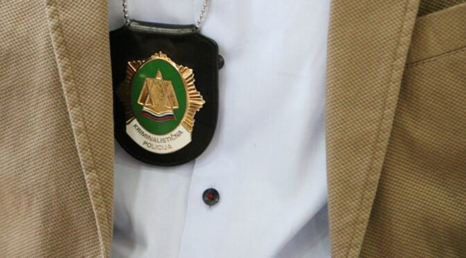 15 tujih delavcev brez dovoljenj, sledijo postopki proti podjetju