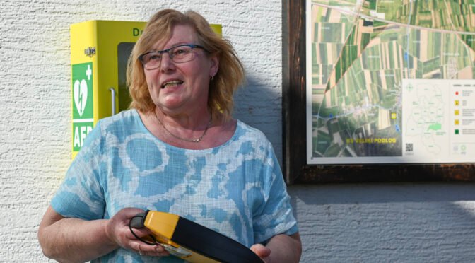 Na Drnovem nameščen nov defibrilator v okviru participativnega proračuna