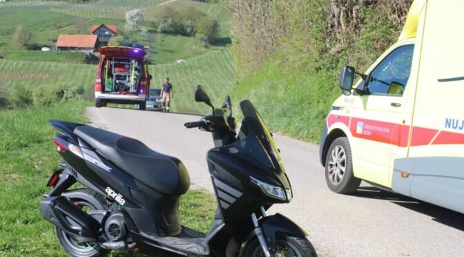 Na cesti pri Krškem motorista končala v reševalnih vozilih (FOTO)