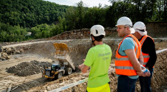 Dan odprtih vrat cementarne Alpacem Cement – vpogled v naravne sestavine cementa, trajnostno upravljanje prostora in sobivanje z naravo