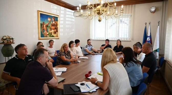 Pred začetkom šole v Sevnici: več nadzora na šolskih poteh, ponekod tudi spremenjen promet