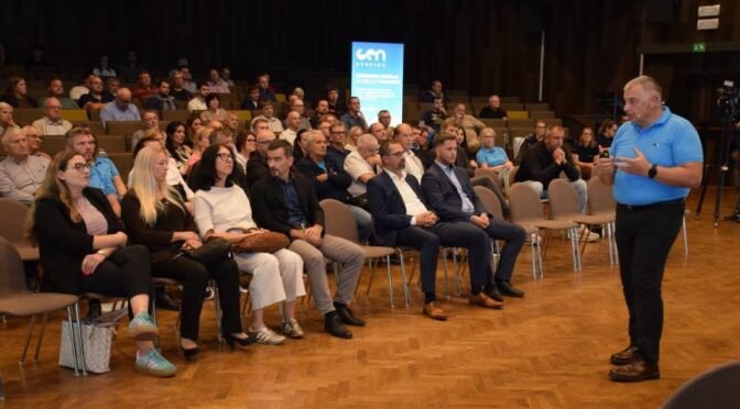 ​Študija hladilnih stolpov: najprimernejši bi bil hladilni stolp na naravni vlek