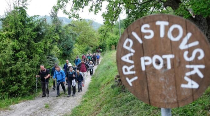 Pot trapistov.