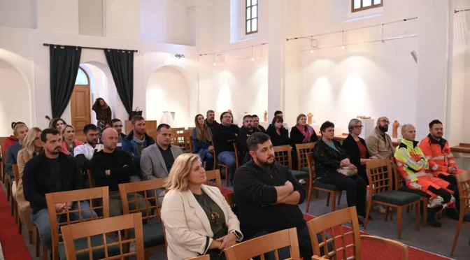 Prvi posredovalci krsko 08