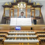 Sentvid pri sticni orgle